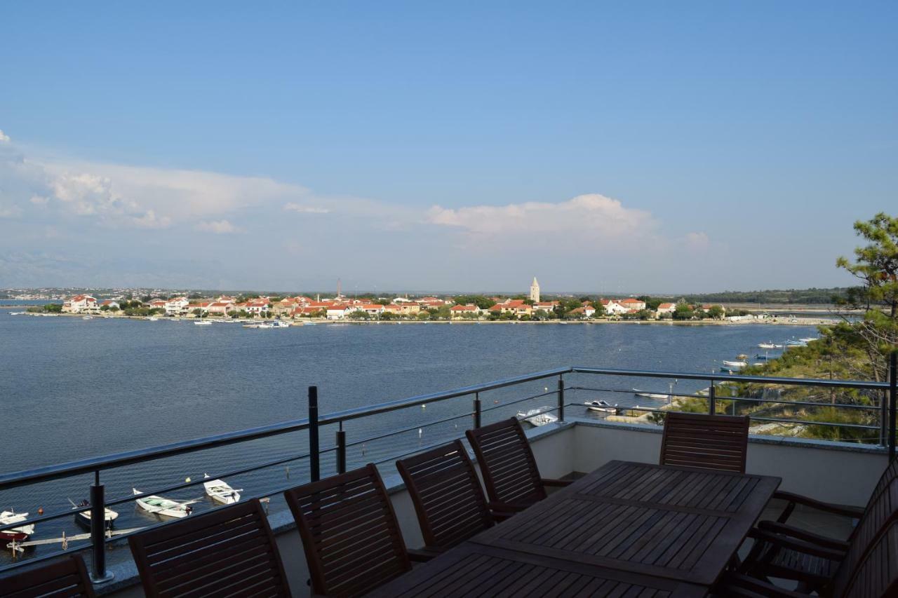 Apartments Valentina-B Nin Exteriör bild